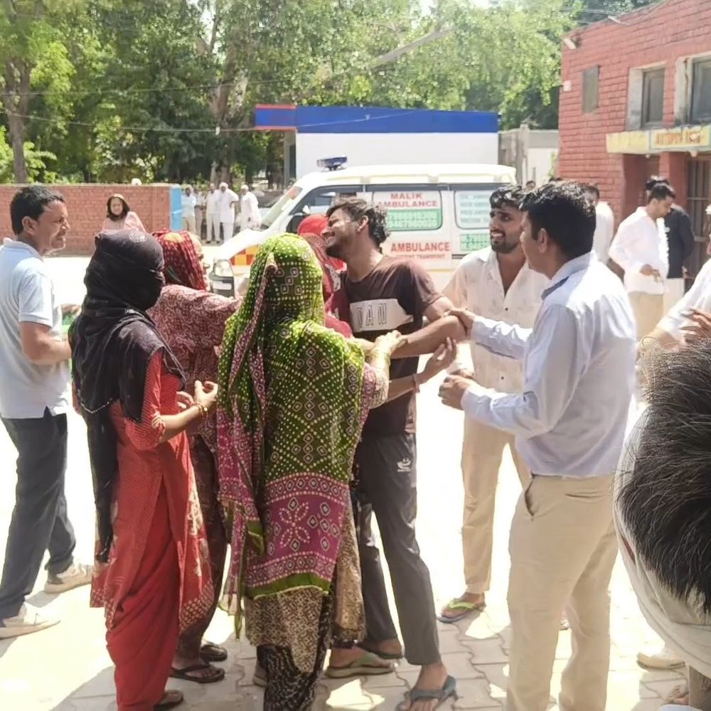 उचाना तहसील कार्यालय में व्यक्ति ने निगला कीटनाशक:इलाज के दौरान मौत, जमीनी विवाद से परेशान, तहसीलदार, कानूनगो और पटवारी पर FIR