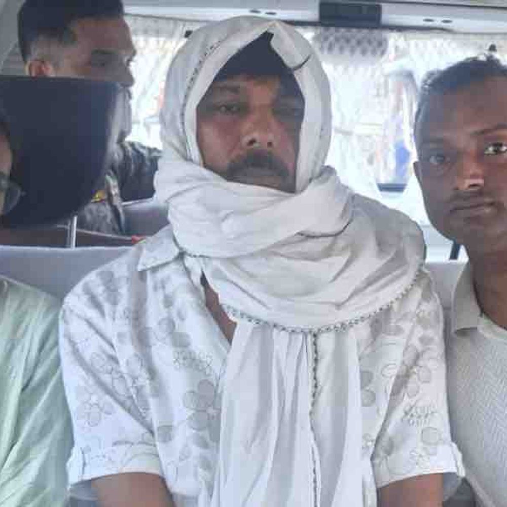 मोतिहारी में शिक्षक हत्याकांड के मददगार को हत्या की धमकी:FIR दर्ज; महिला ने कहा- ‘बॉयफ्रेंड चमन जल्द जेल से बाहर आएगा’
