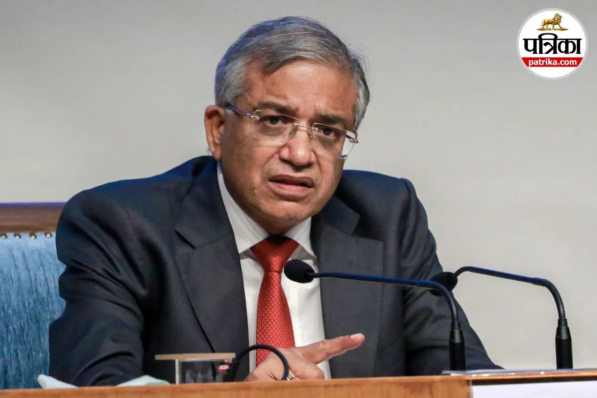 CEC ज्ञानेश कुमार के खिलाफ महाभियोग लाएगा विपक्ष, संजय राउत ने कहा- संवैधानिक पद पर बैठा है ‘माफिया’