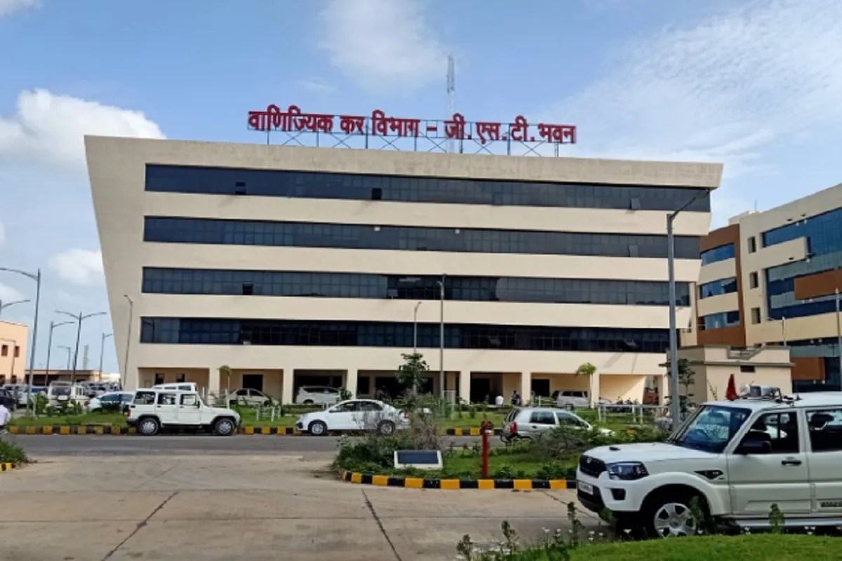 प्रसंगवश: …मैं तो साहब बन गया, एफआईआर क्यों नहीं?