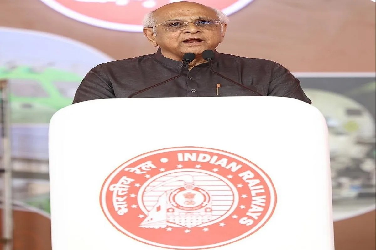 गुजरात में 1.28 लाख करोड़ से अधिक की रेल परियोजनाएं प्रगति पर : सीएम