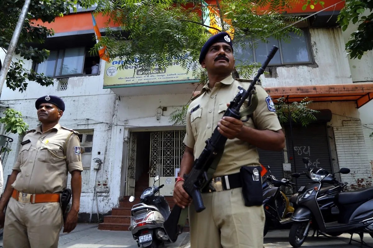 Gujarat: सोमनाथ मंदिर और भाजपा कार्यालयों को बम से उड़ाने की धमकी