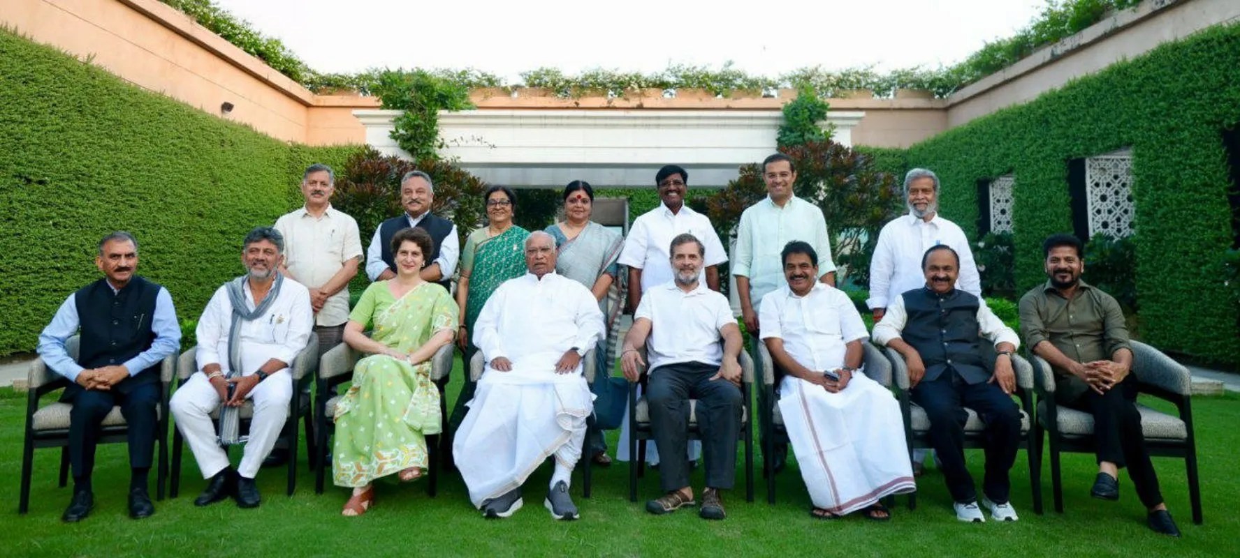 शिक्षा के मैदान में आरएसएस से टकराएगी कांग्रेस, एक महीने में राज्यों का रोडमैप
