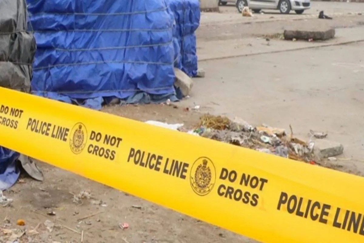 Bengaluru Crime: कर्ज नहीं चुकाने पर महिला को किया किडनैप, निर्वस्त्र कर बनाया वीडियो; 4 आरोपी गिरफ्तार