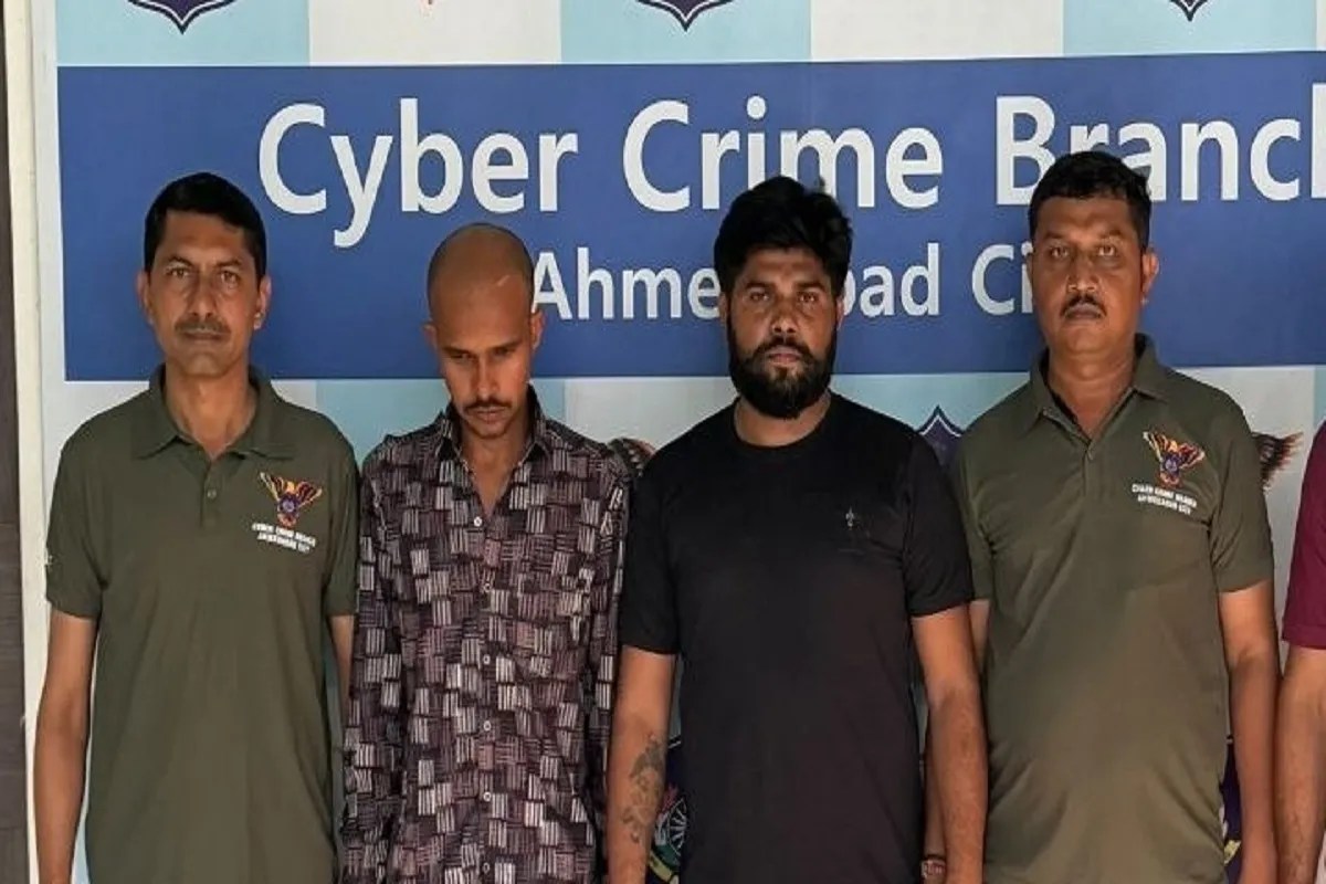 Gujarat: हाईकोर्ट, सूरत कोर्ट में बम धमाके का ई-मेल भेजने वाले दो आरोपी चेन्नई से गिरफ्तार