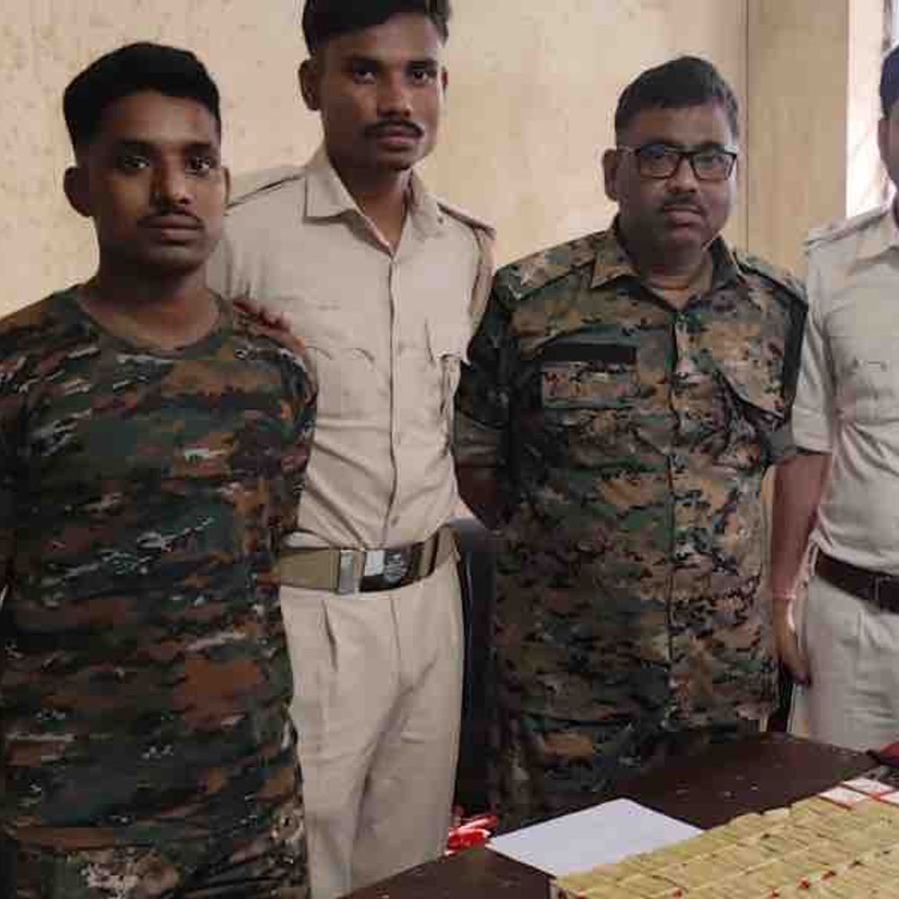 कटिहार में मद्य निषेध टीम ने 9 लोगों को पकड़ा:93.120 लीटर शराब और बीयर जब्त किए, मामला दर्ज