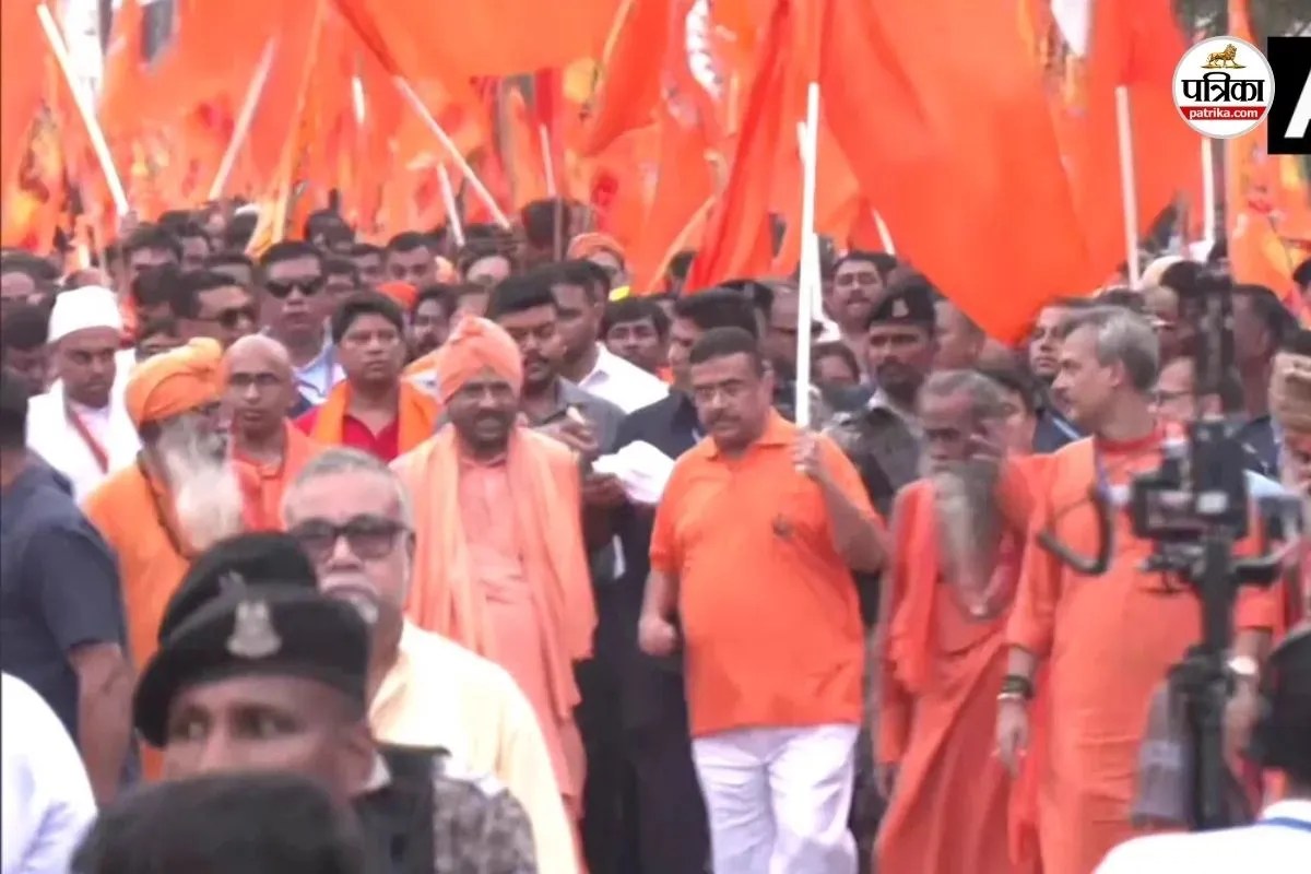 नागा साधुओं संग सीएम शुभेन्दु अधिकारी की ‘गेरुआ सम्मान यात्रा’, बोले- ये विवेकानंद की धरती, भगवा का अपमान बर्दाश्त नहीं
