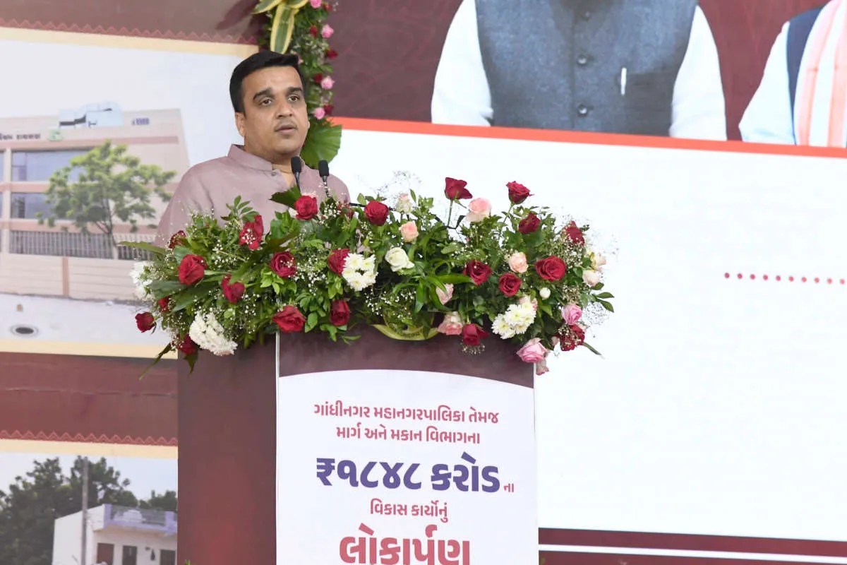 भ्रष्टाचार पर भूपेंद्र पटेल का सख्त रुख, हर्ष सांघवी बोले- देश में सबसे ज्यादा भ्रष्ट अफसरों को ‘गंगाजल’ पिलाया