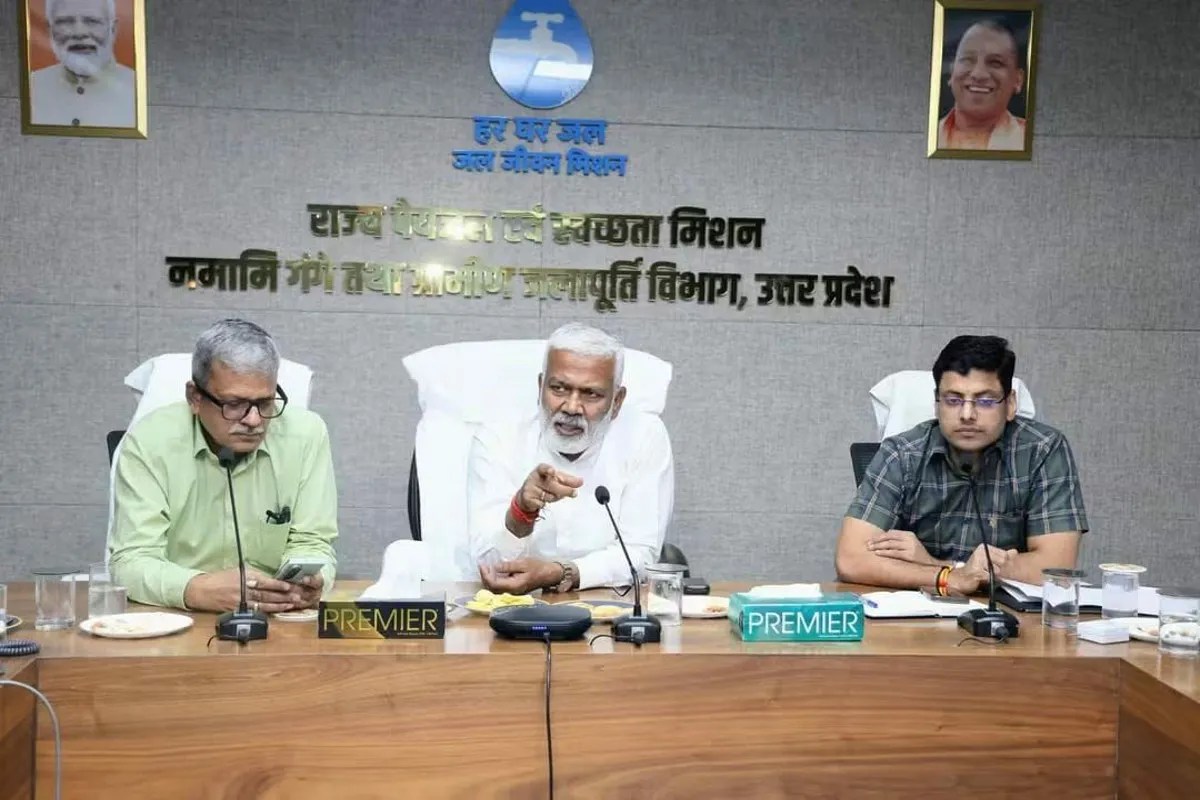 JalSaathiApp: यूपी में सड़कों की होगी मरम्मत, जल सारथी ऐप से फोटो-वीडियो भेज सकेंगे ग्रामीण