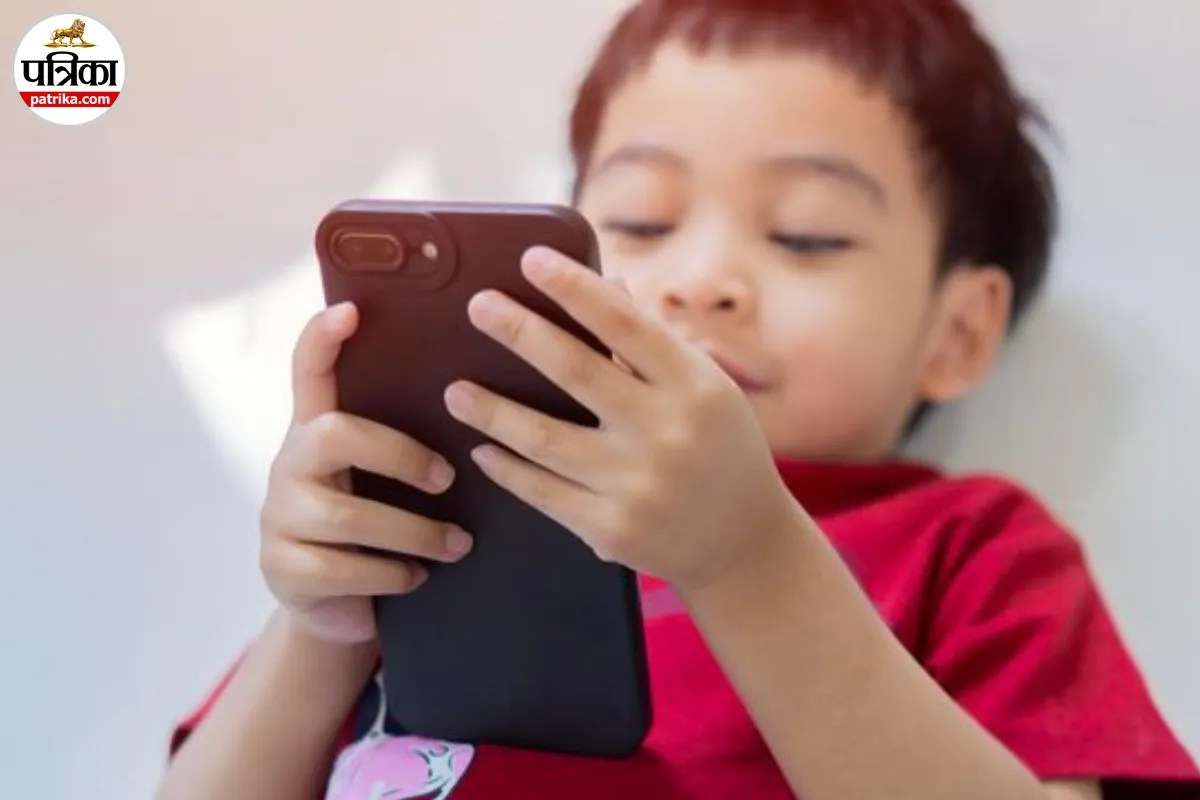 बच्चों को मोबाइल देना कितना सही? जानें Video Call और Screen Time से जुड़ी जरूरी बातें