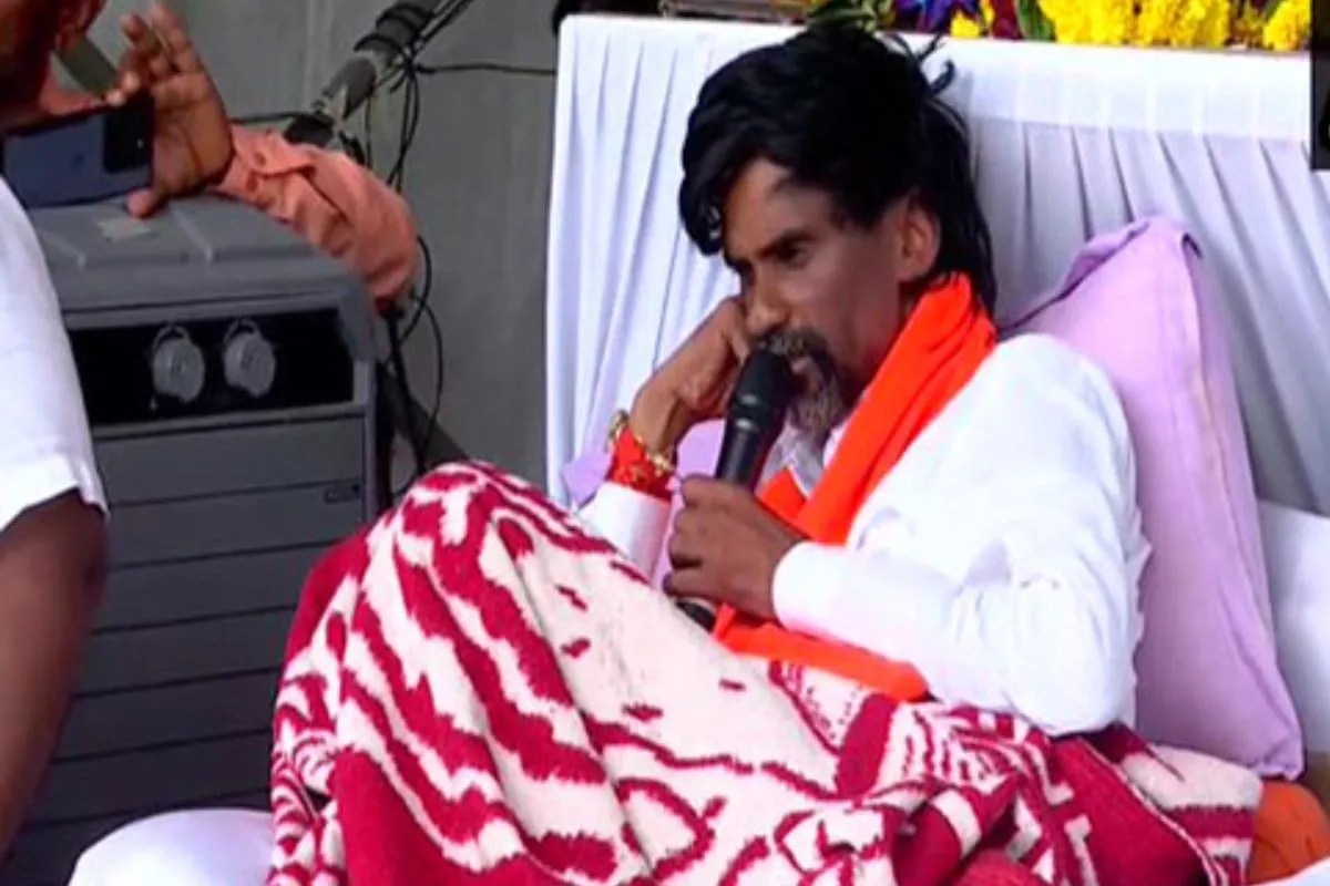 मुंबई में अकेले प्रदर्शन करेंगे मनोज जरांगे, 15 सितंबर को 11 बजे आजाद मैदान के लिए होंगे रवाना