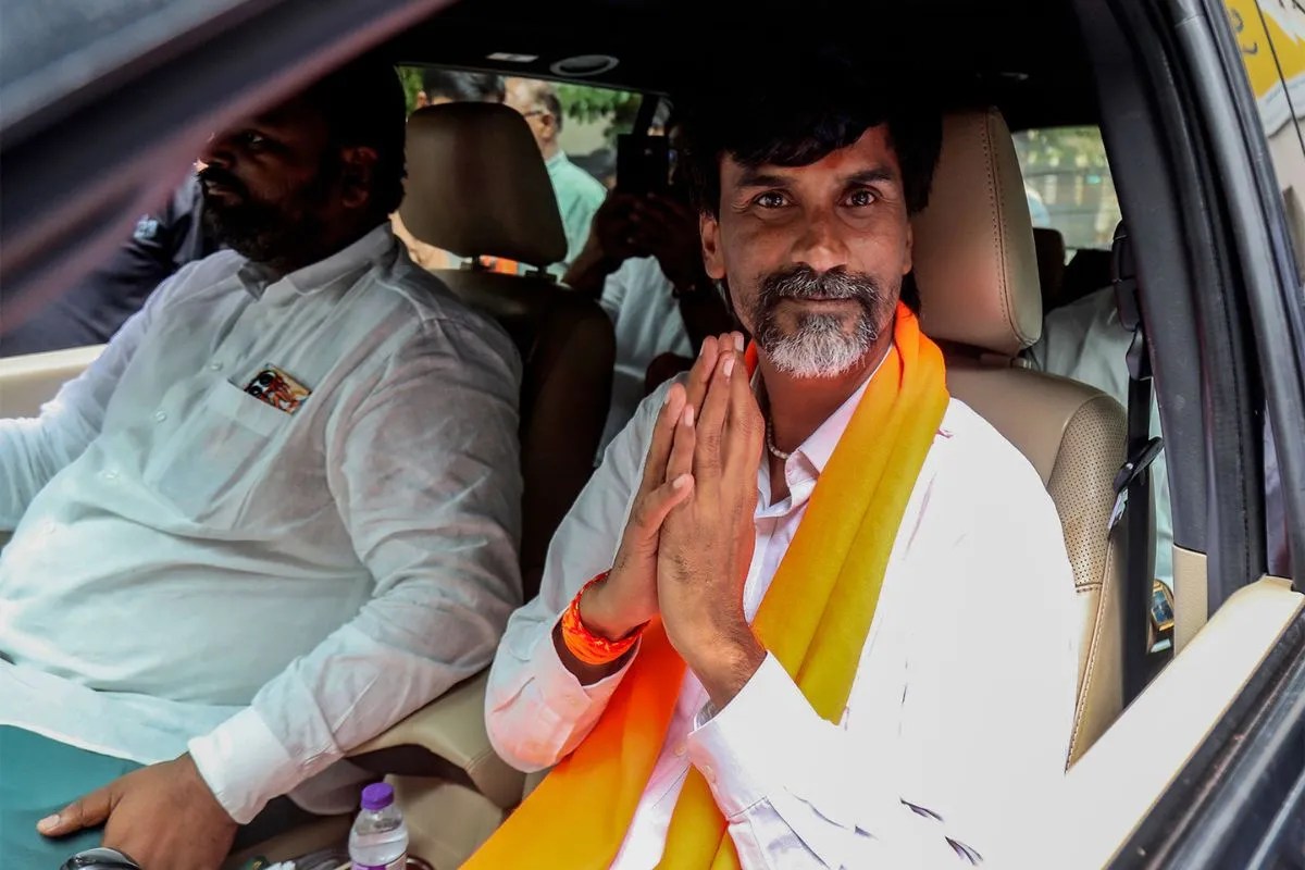 मराठा आरक्षण के लिए मुंबई में आंदोलन करेंगे मनोज जरांगे, महिलाओं से अमृता फडणवीस और लता शिंदे के घर जाने की अपील
