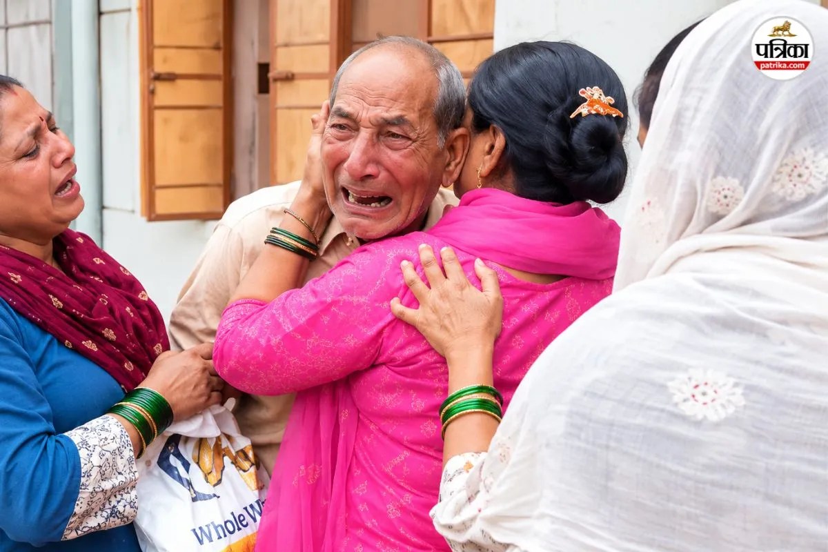 भरतपुर: 3 साल बाद सामने आए लापता पिता तो गले लगकर रो पड़ीं बेटियां, दृश्य देख भावुक हुए लोग