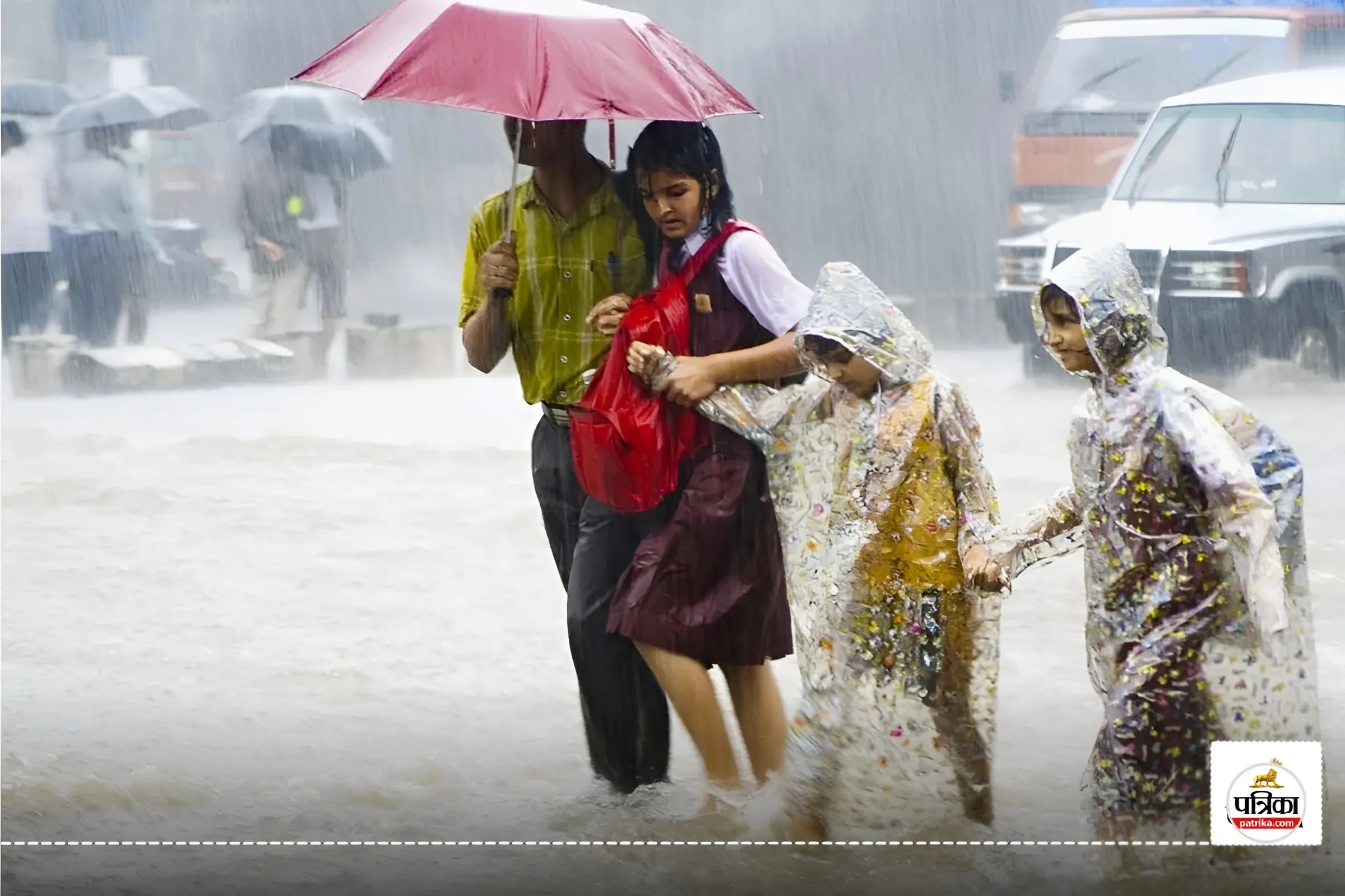 Maharashtra Weather: मुंबई-ठाणे समेत कई जिलों में बारिश का अनुमान, गरज-चमक के साथ तेज हवाओं की चेतावनी