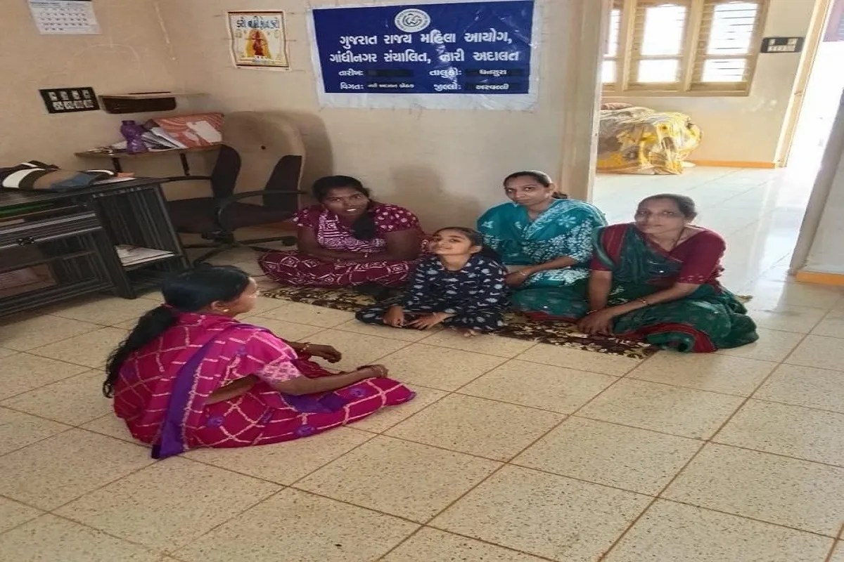 Gujarat: अब गांव में ही लगेगी नारी अदालत, सुनी जाएगी महिलाओं की शिकायत