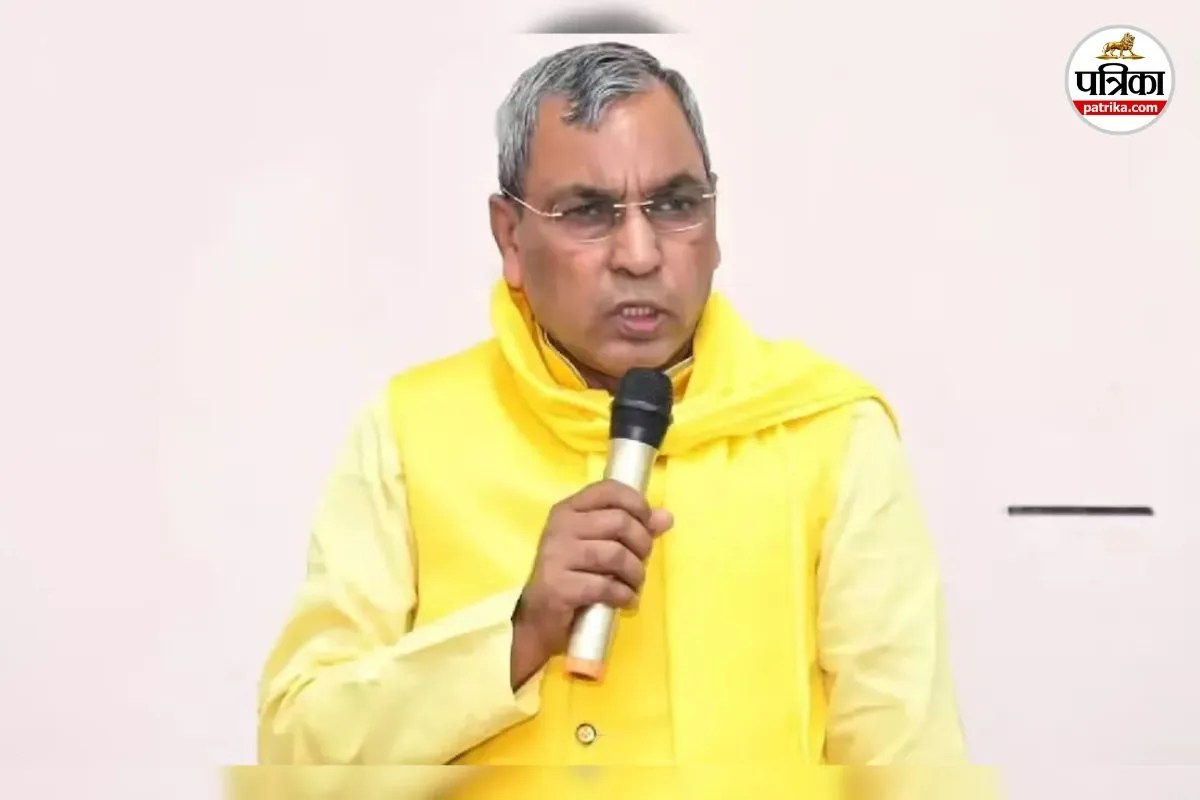 यूपी के 57 हजार से ज्यादा पंचायत सहायकों के लिए बड़ा फैसला, अब मिलेंगे 9000 रुपए महीना, मुकदमे वापसी और बहाली का भी ऐलान