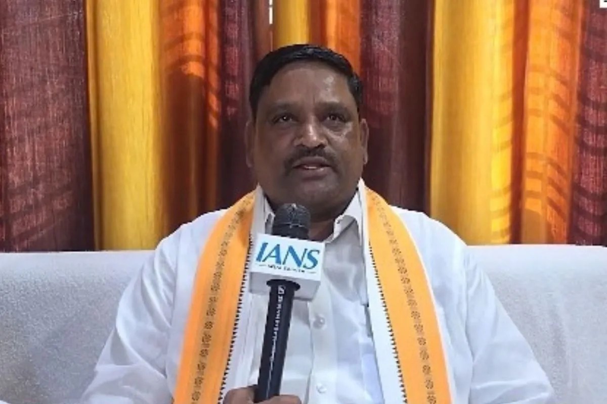 ‘सपा सैफई से आगे नहीं सोचती’, BJP विधायक पलटू राम का समाजवादी पार्टी पर तंज, बोले- योगी का एजेंडा पूरे UP का विकास
