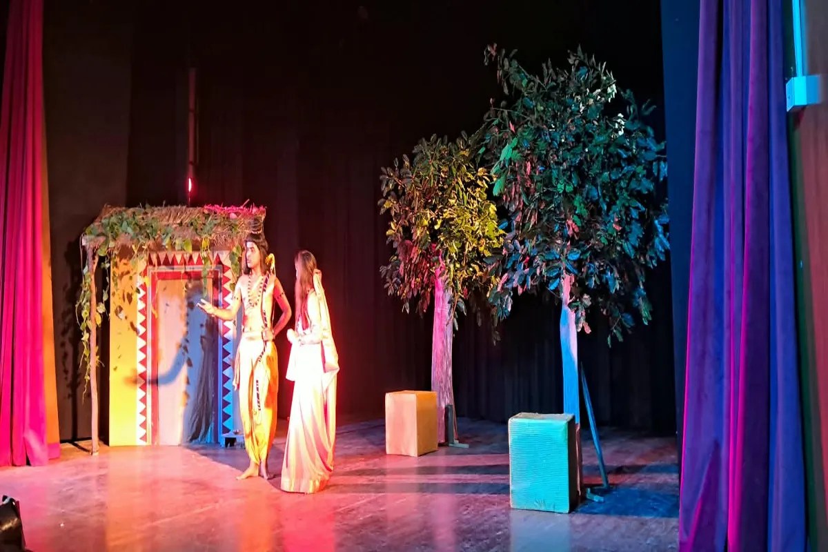 लखनऊ में ‘पंचवटी’ का भव्य मंचन, रामायण के भावपूर्ण प्रसंगों ने दर्शकों का मन मोहा