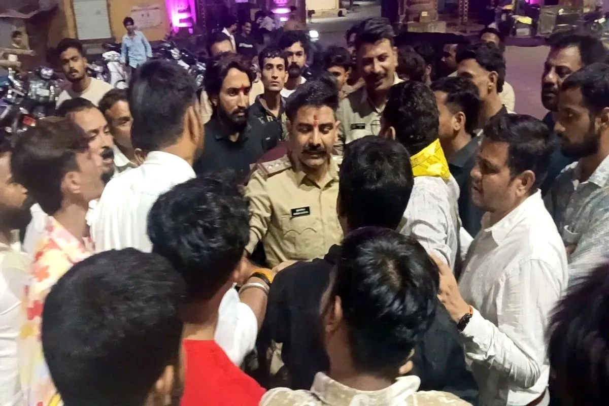 रतलाम में त्योहार के समय रात में बिजली गुल, भडक़ा आक्रोश