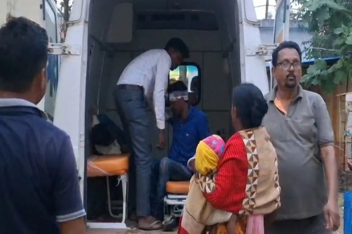 Surguja Road Accident: सडक़ हादसे में बाइक सवार युवक की मौत, पत्नी गंभीर, दूसरा बाइक सवार भी घायल