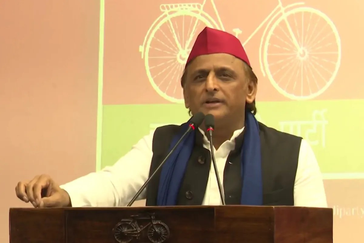 चुनाव से पहले अखिलेश यादव की PDA रथयात्रा पर गरमाई यूपी की सियासत! BJP नेता सुनील भराला ने साधा निशाना