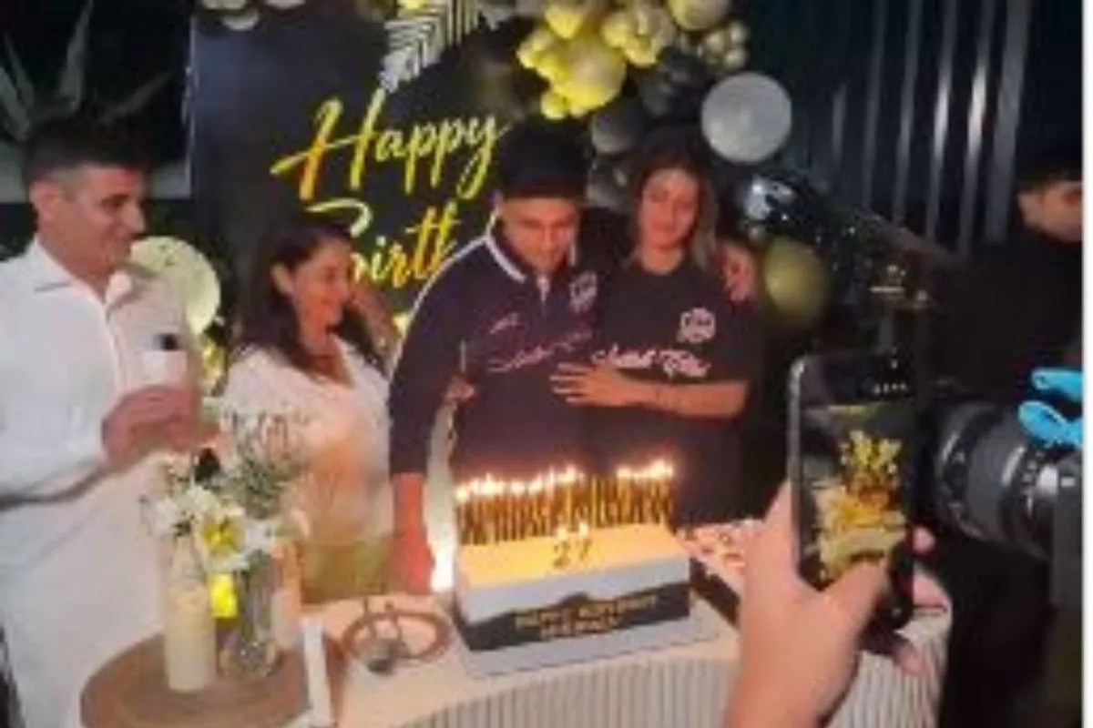 Shubman Gill Birthday: 27 साल के हुए शुभमन गिल, केक काट परिवार संग मनाया जन्मदिन; वीडियो वायरल