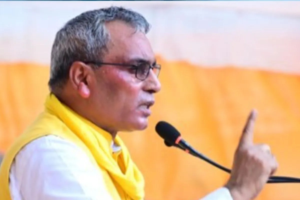 ‘कांग्रेस समाजवादी पार्टी को खत्म करने की कर रही कोशिश’, गठबंधन को लेकर ओम प्रकाश राजभर का बड़ा दावा