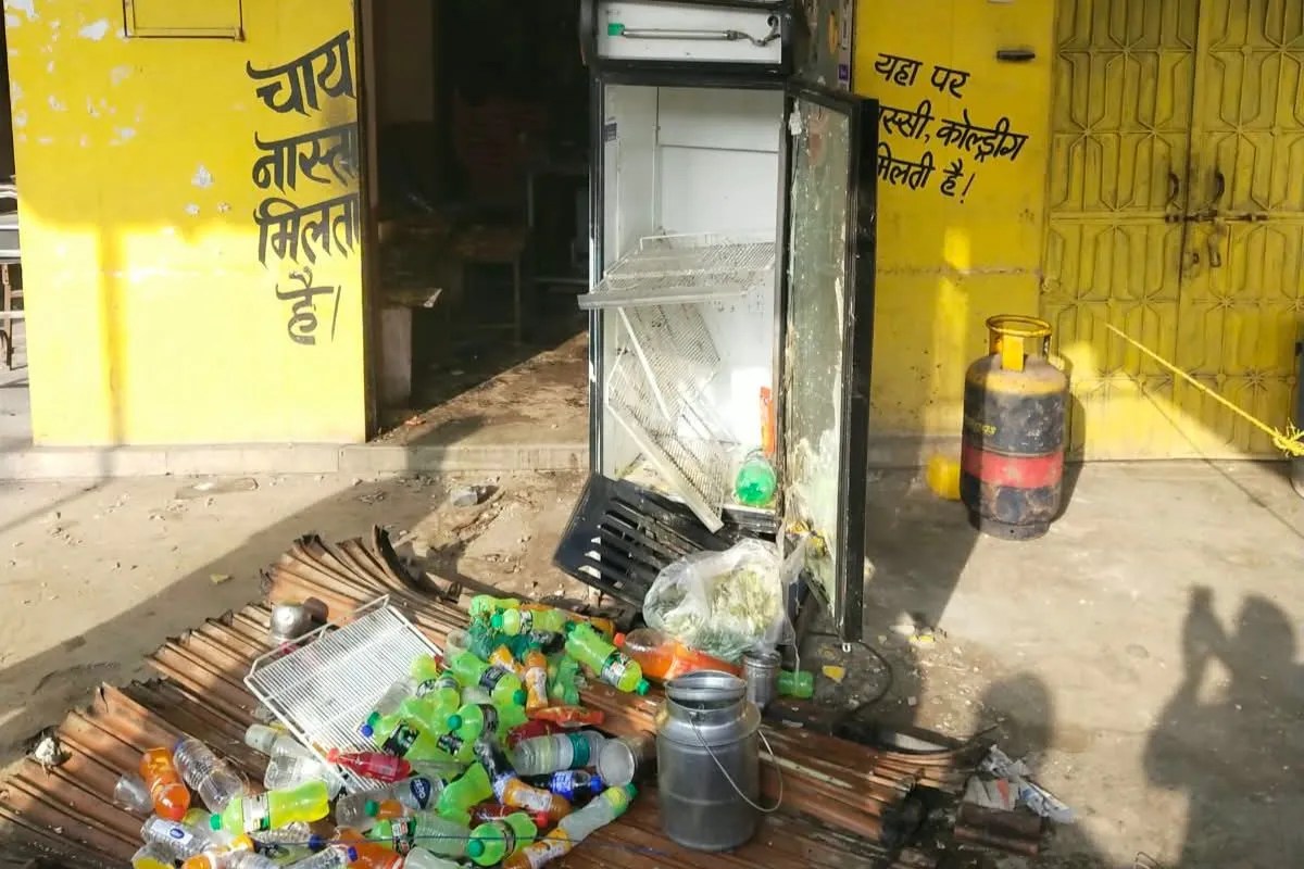 Rajasthan: दुकान में जोरदार विस्फोट, शटर उड़ा, फ्रिज बाहर आया; धमाके की आवाज से सहम गए ग्रामीण