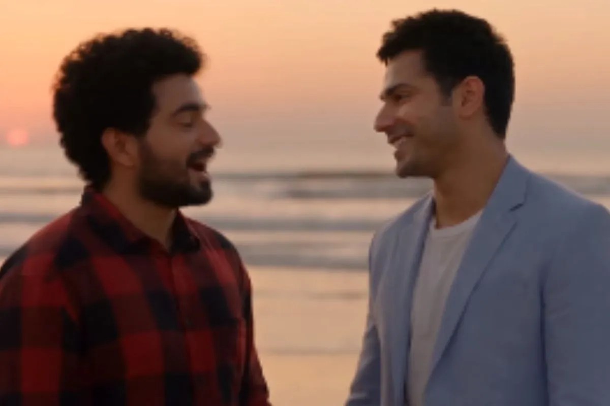 वरुण धवन और समय रैना का किसिंग वीडियो हुआ वायरल, नेटिजन्स पूछने लगे- ‘क्या दोनों डेट कर रहे हैं?’