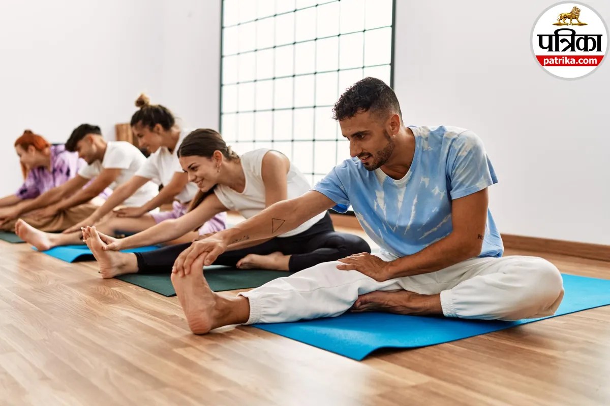 Yoga Therapy: तनाव से लेकर शरीर की कई परेशानियों में मददगार हो सकता है योग, योगा इंस्टिट्यूट से जानें योगा थेरेपी क्या है