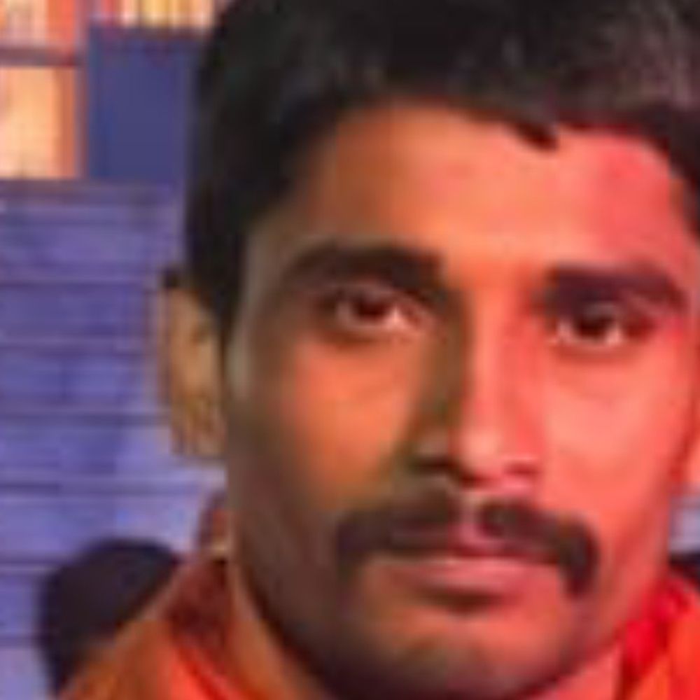 2 पक्षों के बीच चाकूबाजी में 2 युवकों की मौत:खगड़िया में आरोपी पिता-बेटा समेत 3 लोग हिरासत में, सरिता बोली-मेरे इकलौते बेटे की जान ले ली