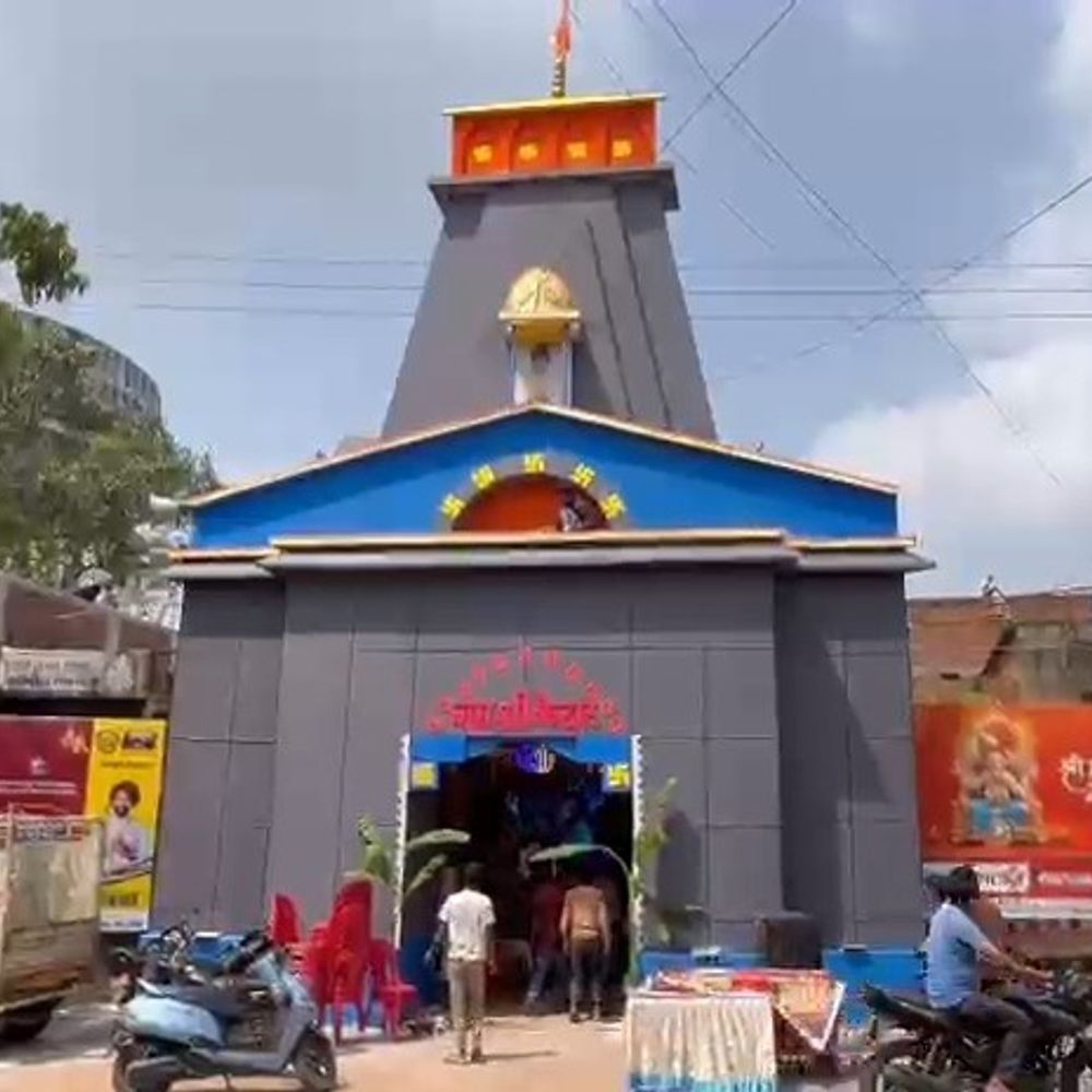 केदारनाथ मंदिर की थीम पर सजा भव्य गणपति पूजा पंडाल:तीन दिवसीय महोत्सव का शुभारंभ, बंगाल के कारीगरों ने तैयार किया आकर्षक पंडाल