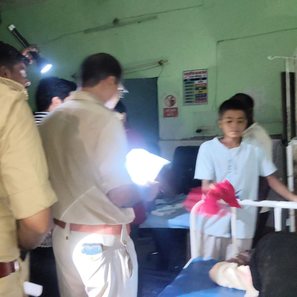 सीतापुर में प्रधानी की रंजिश में दो गुटों में मारपीट:लाठी-डंडे चले, 3 लोग गंभीर रूप से घायल, जिला अस्पताल रेफर