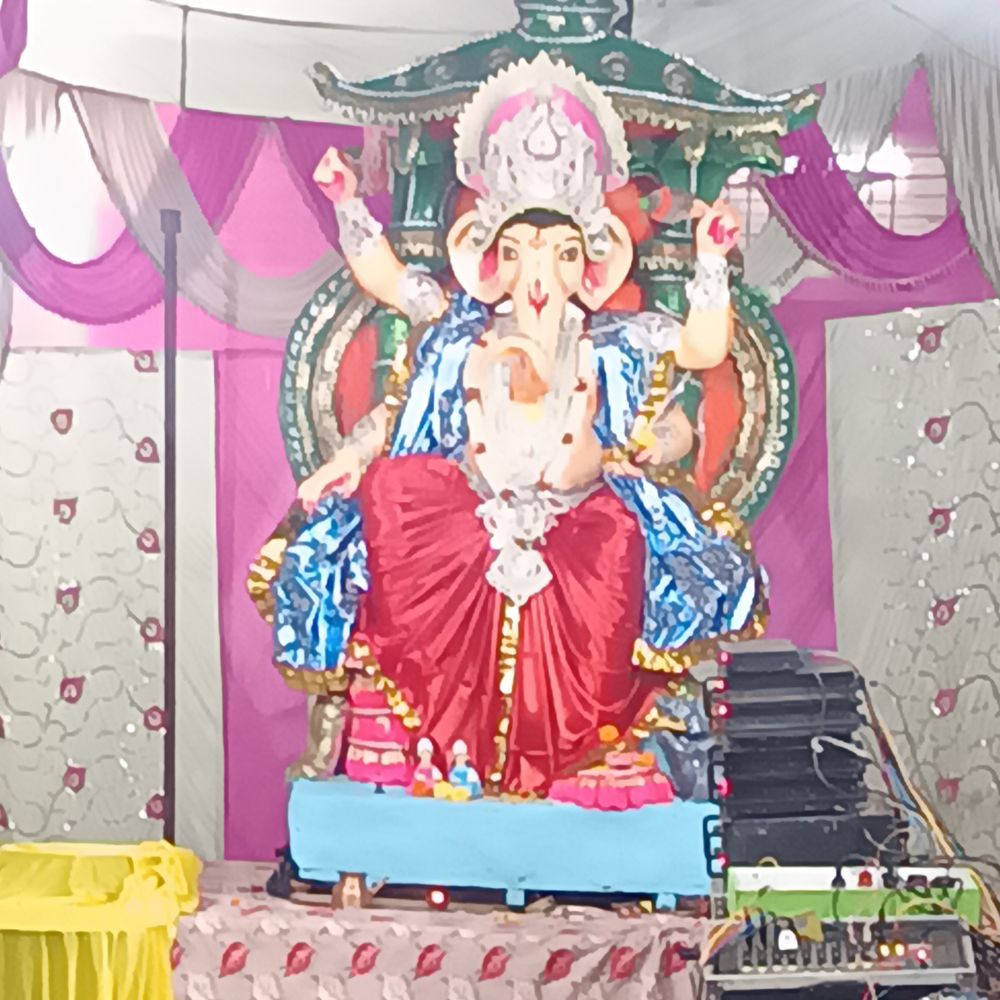 पिरौना में गणपति आराधना:भजन-कीर्तन पर झूमीं महिलाएं, भक्तिमय हुआ गणेश महोत्सव