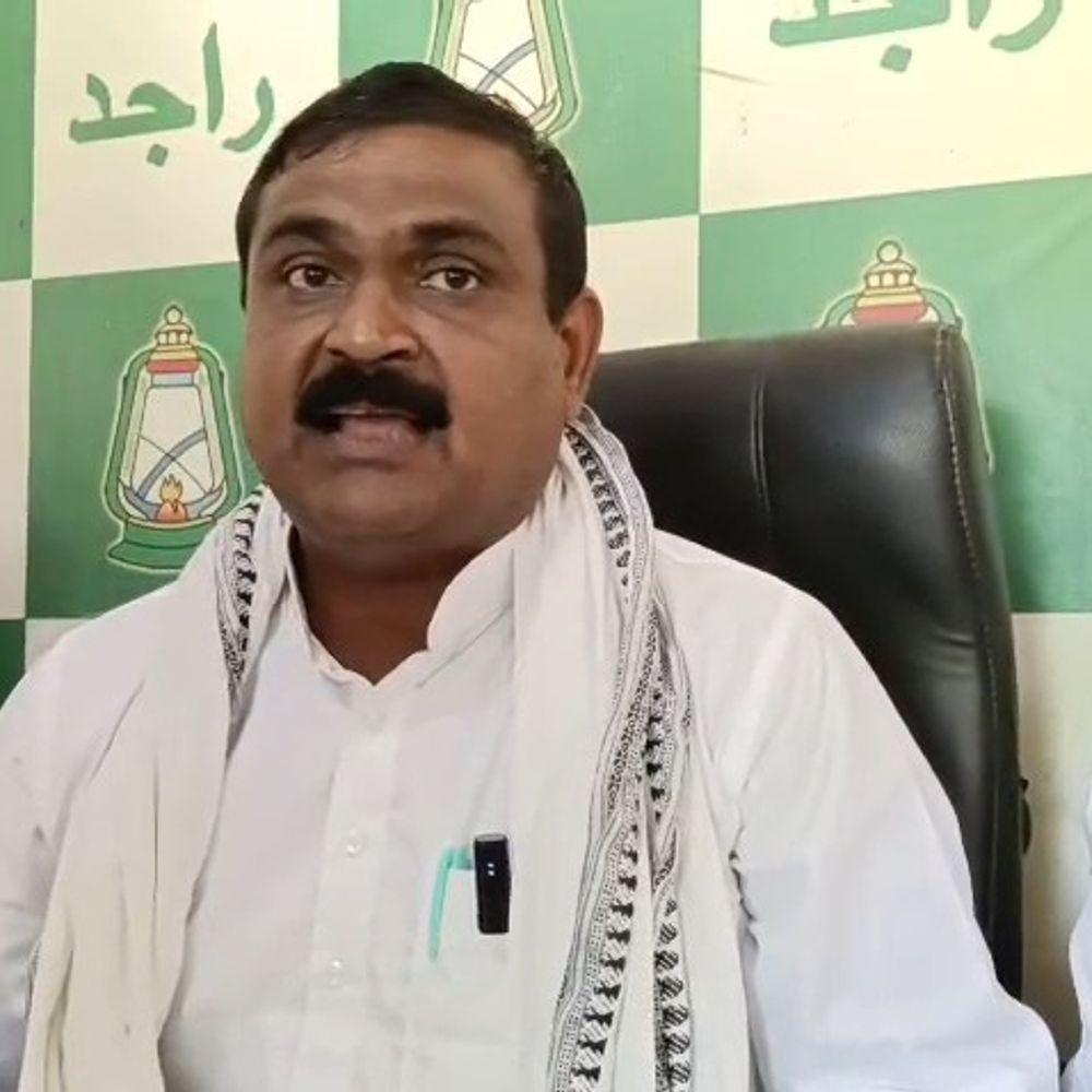 ‘अपराधियों को बचाने वाले प्रतिमा बनाने की बात कर रहे’:सीतामढ़ी में RJD ने सरकार-प्रशासन पर दलाली का आरोप लगाया