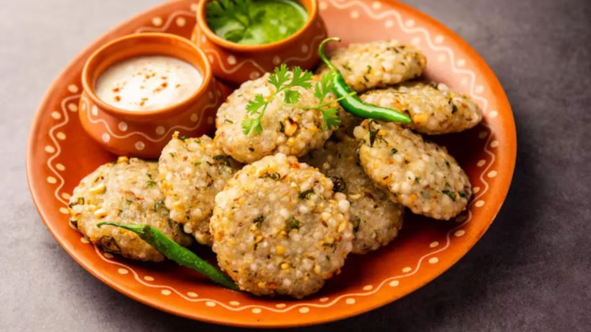 जन्माष्टमी व्रत को बनाएं और भी खास, झटपट ट्राई करें ये पारंपरिक और टेस्टी साबूदाना वड़ा