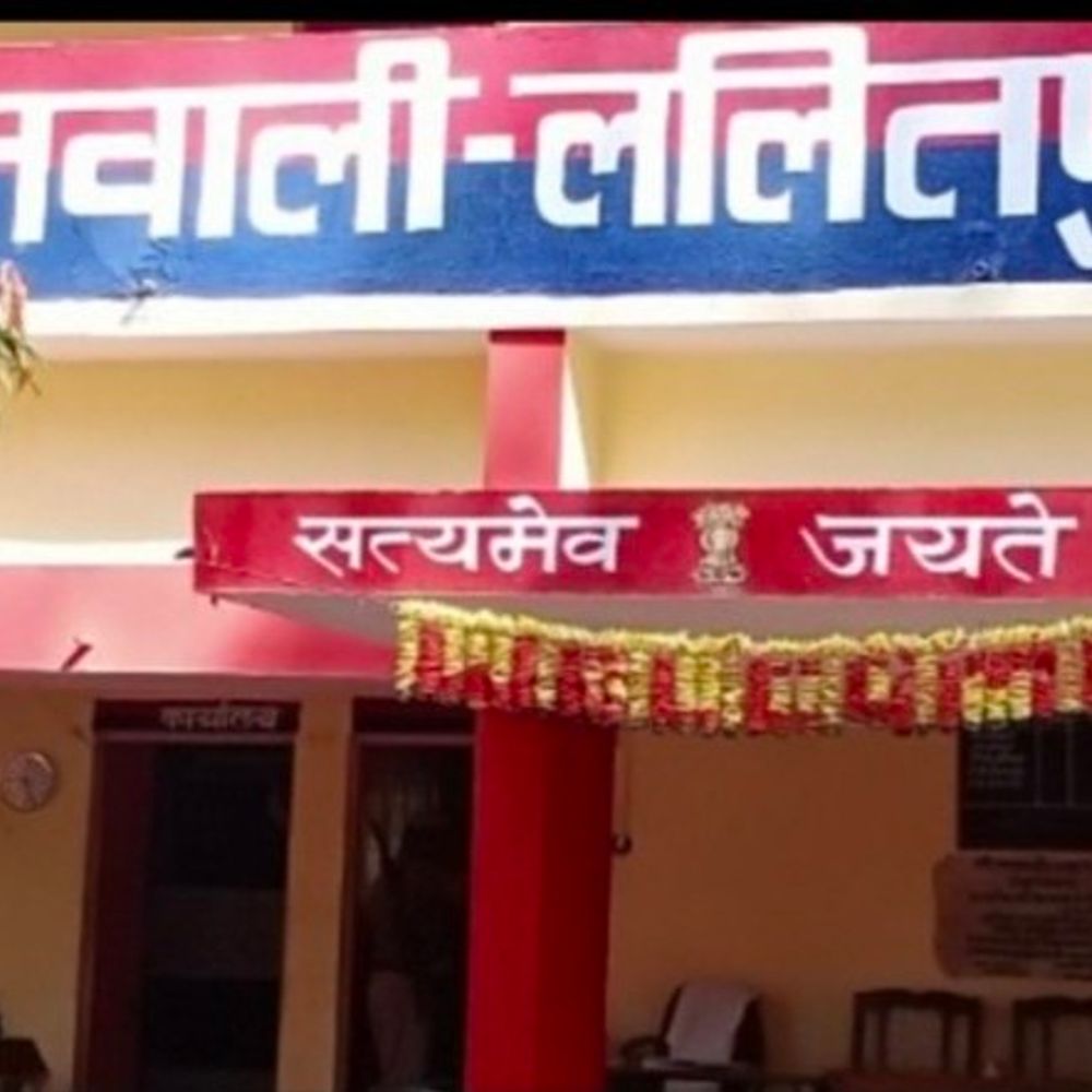 नवजात को बेचने का आरोप, मैनेजर समेत 4 पर FIR:महिला ने कहा- बच्ची के जन्म के बाद नर्स लेकर चली गई, वापस मांगने पर बोली- मर गई