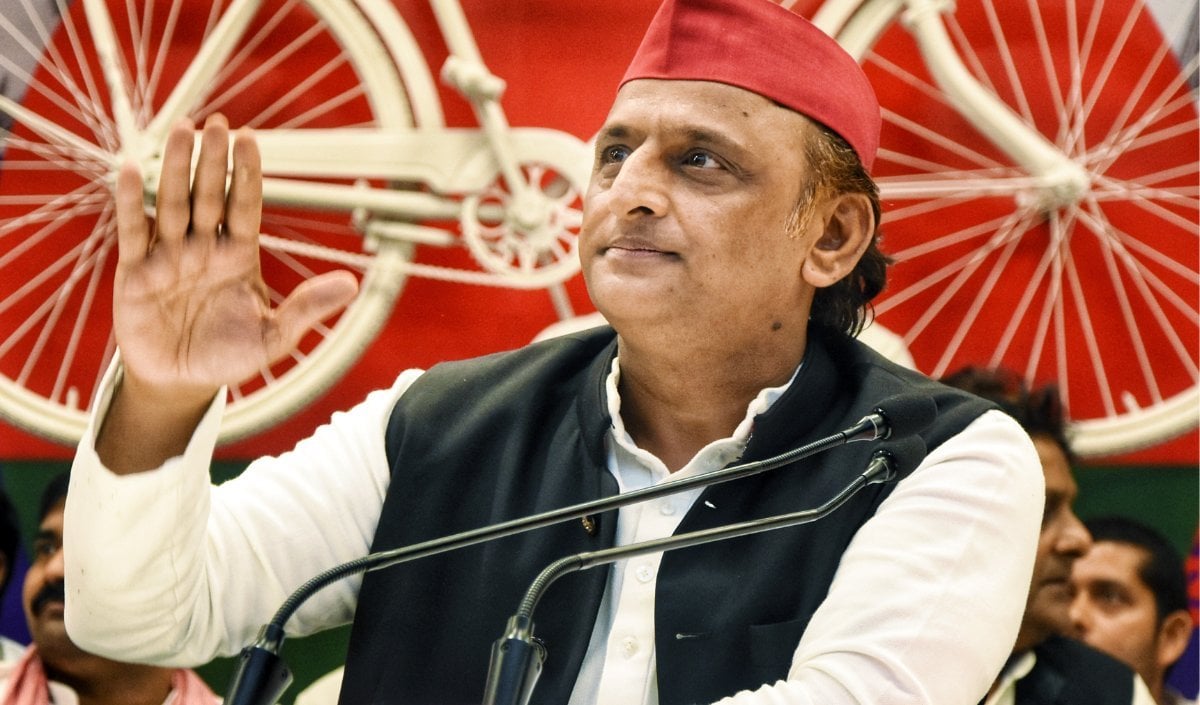 प्रधानमंत्री की मां हो या गरीब की… Indore Mimicry Row पर Akhilesh Yadav का बड़ा बयान