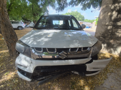 नाकाबंदी तोड़कर भागा तस्कर, पुलिस ने पीछा कर दबोचा:62.430 किलो डोडा-पोस्त बरामद; ब्रेजा कार जब्त
