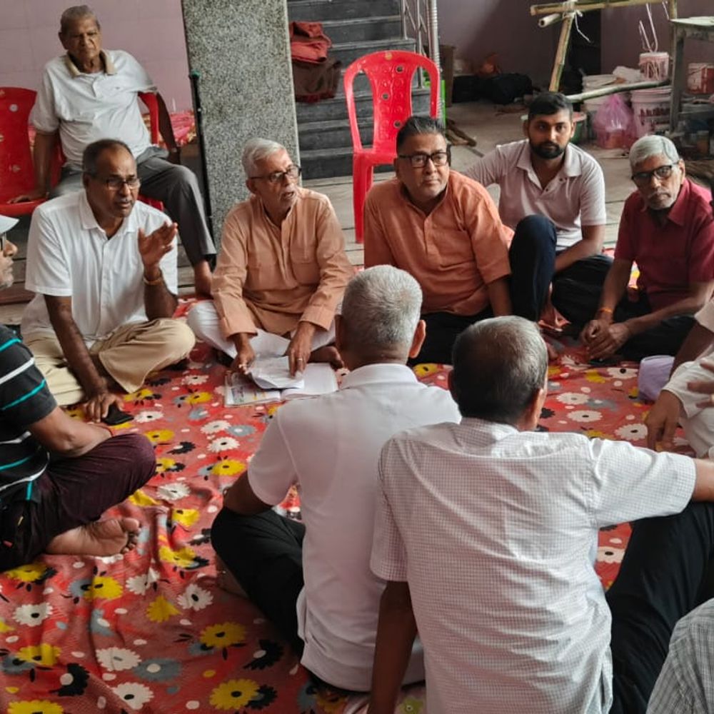 सार्वजनिक दुर्गा मंदिर समिति की बैठक हुई
