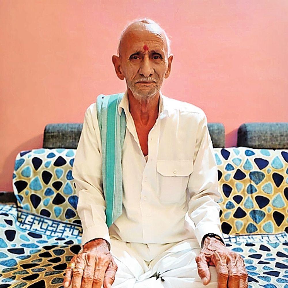 समाजसेवी मयाराम पटेल का निधन, श्रद्धांजलि दी