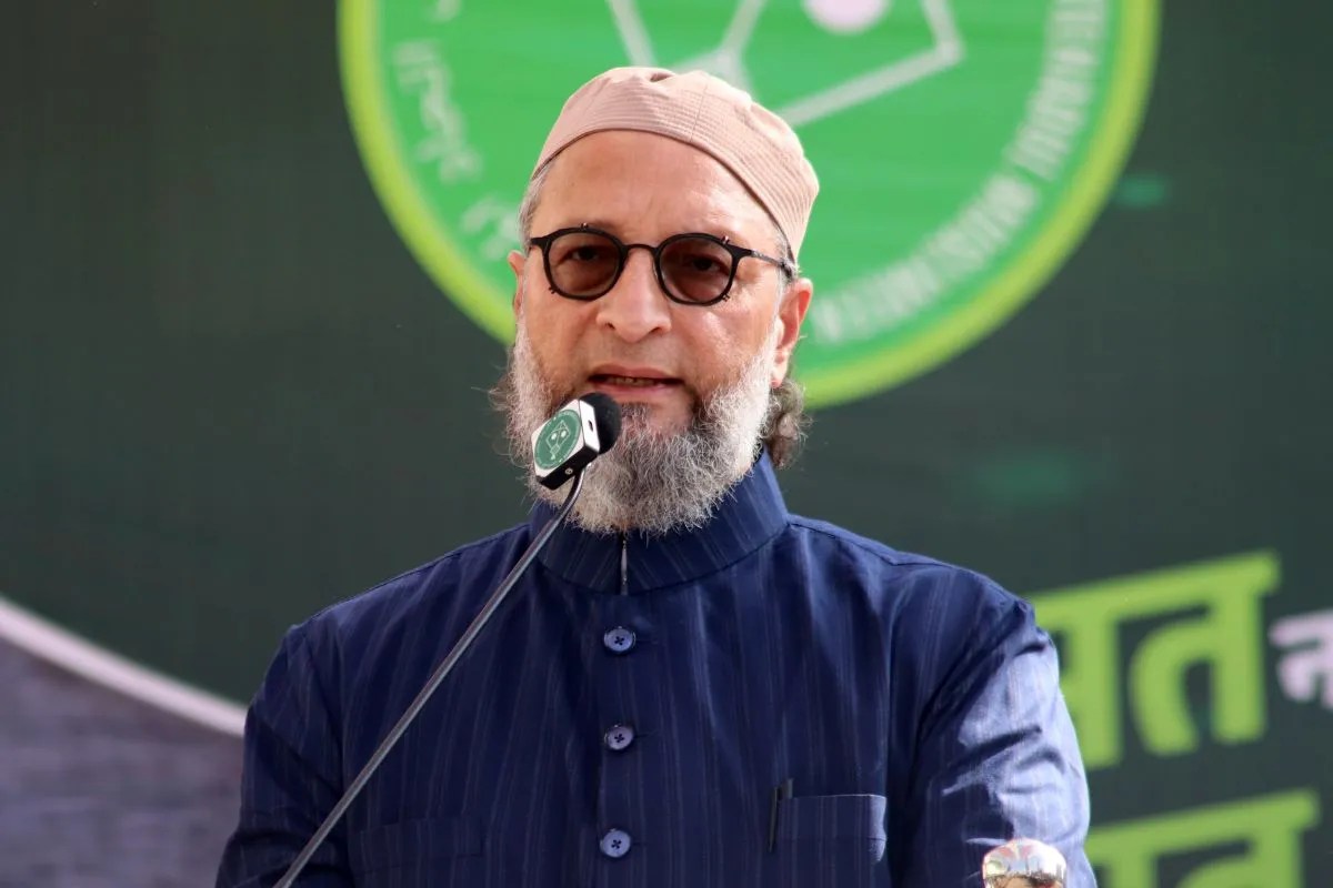 ‘बीवी से प्यार कीजिए और AIMIM को वोट दीजिए’, कानपुर में ओवैसी ने की अनोखी अपील