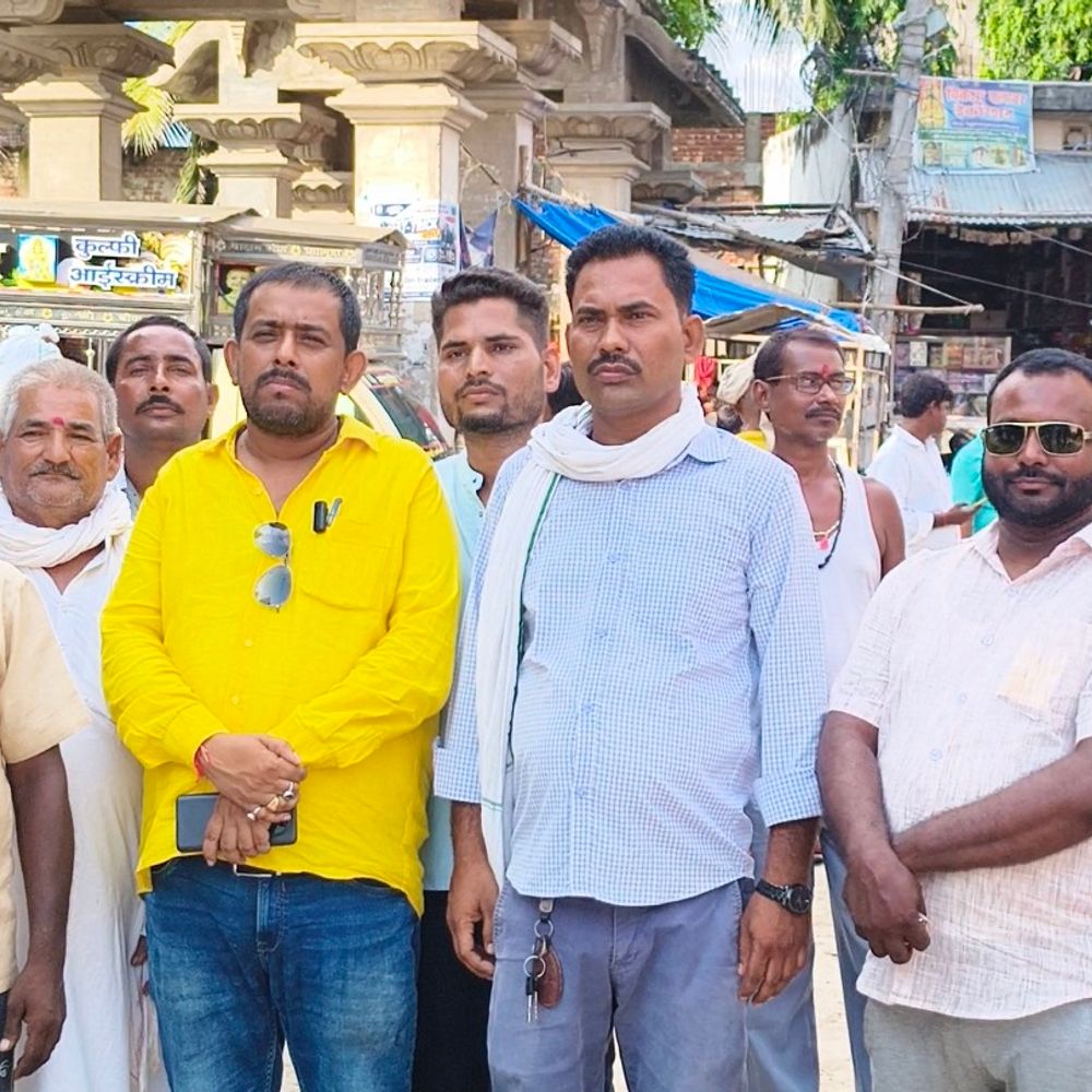 नवहट्टा में सफाई कर्मियों की हड़ताल छठे दिन भी जारी:वैकल्पिक व्यवस्था से नगर की सफाई, पार्षदों ने की काम पर लौटने की अपील