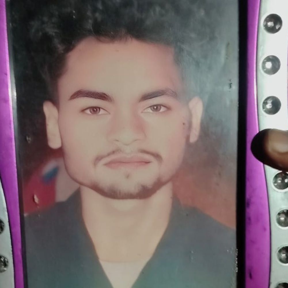 प्रेमी की मौत, प्रेमिका ने भी की आत्महत्या की कोशिश:अलग-अलग घरों में फंदे पर मिले दोनों, युवक के पिता ने हत्या का लगाया आरोप
