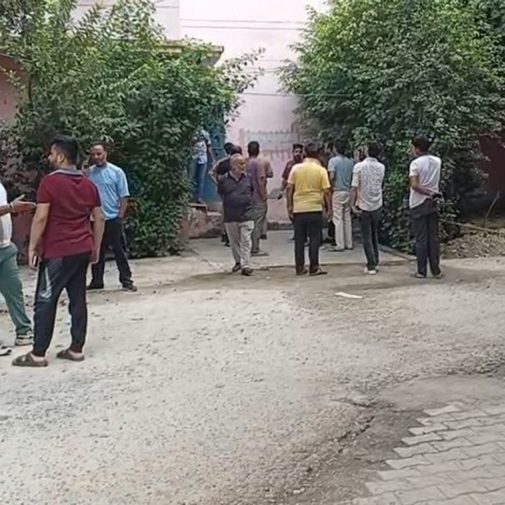 टटीरी इंटरचेंज के पास अज्ञात वाहन ने युवक को रौंदा:दिल्ली जा रहा था सहारनपुर का राघव धवन, मौके पर ही मौत