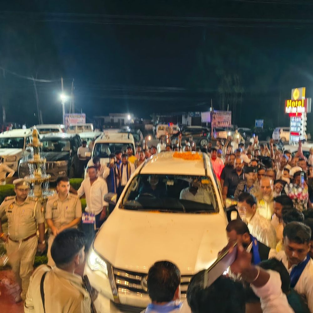 चंद्रशेखर आजाद ने सपा-भाजपा के वीडियो वार पर दी प्रतिक्रिया:बोले- राजनीति में नैतिकता खत्म हो रही, AI से चरित्र हनन की कोशिश