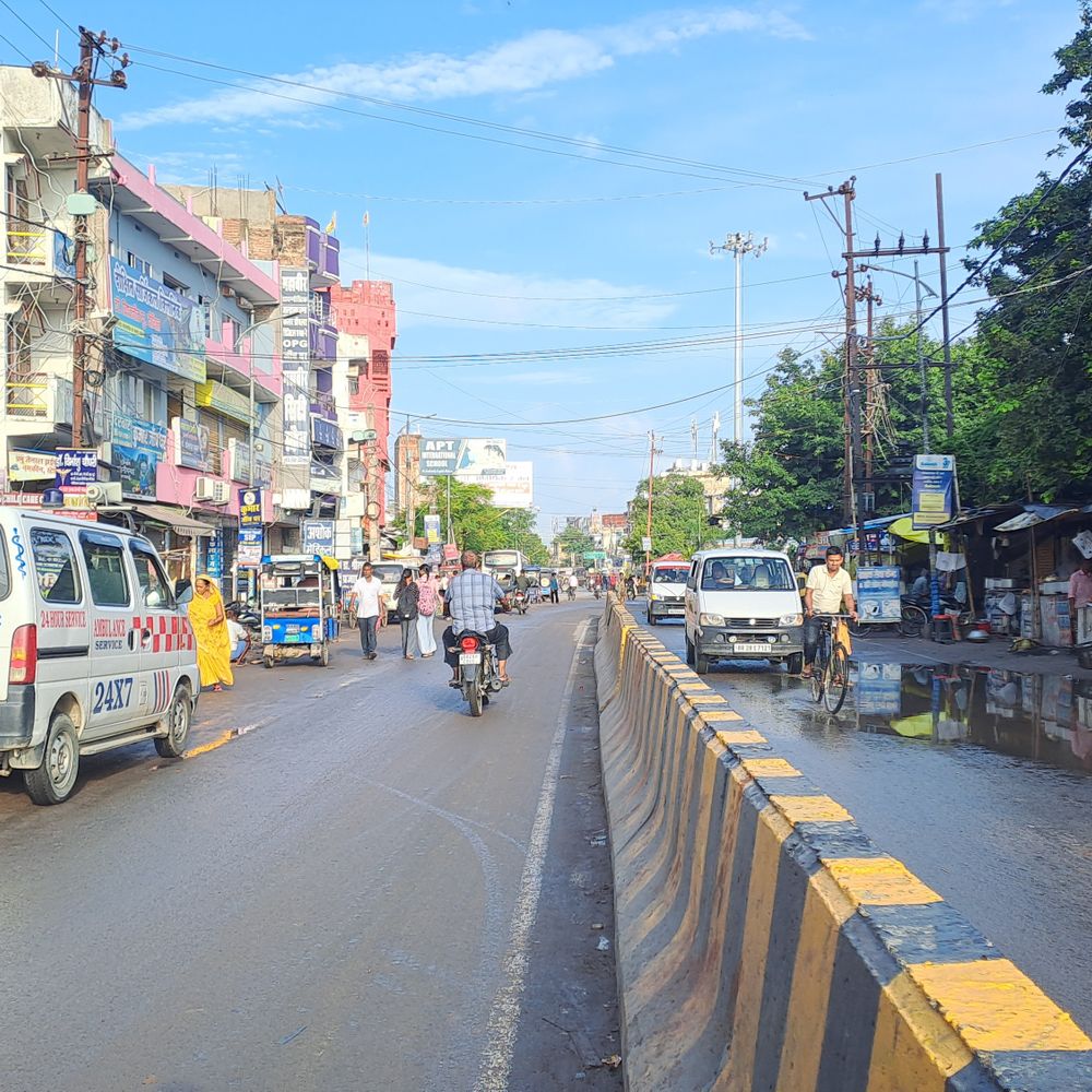 गोपालगंज में तेज हवाओं के साथ बारिश की संभावना:अधिकतम तापमान 34°C, गरज-चमक के साथ बिजली गिरने की चेतावनी