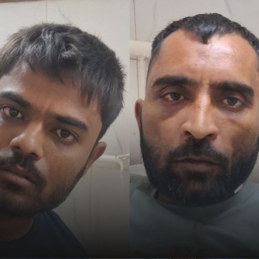 पुलिस को पीछे देख भागे 10-10 हजार के इनामी भाई:बुलेट से गिरकर हुए घायल, इलाज के लिए जिला अस्पताल में कराया भर्ती