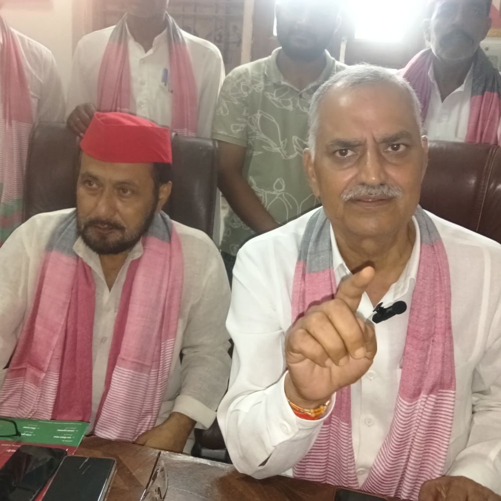 फतेहपुर में सीवर लाइन कार्य पर सपा ने उठाए सवाल:बोले- भाजपा सरकार में विकास कार्य भ्रष्टाचार की भेंट चढ़ रहे