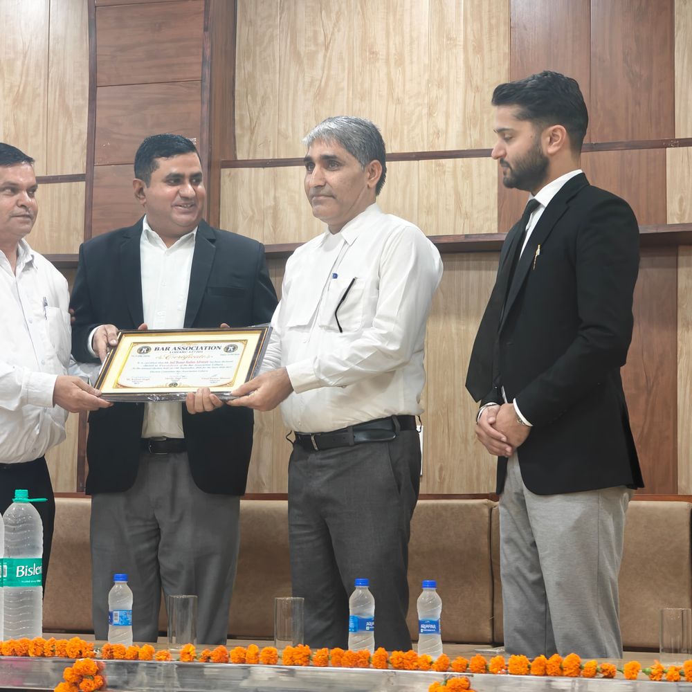 लोहारू बार एसोसिएशन के नए पदाधिकारियों ने ली शपथ:प्रधान अनिल कादयान सहित पांचों ने संभाला कार्यभार, जज भी रहे मौजूद